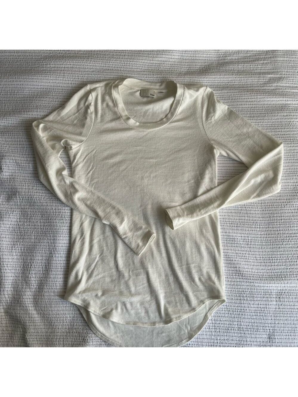 Aritzia Wilfred Free Soft Knit Long Sleeve